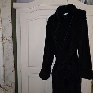 Womens long black robe 3XL. Brand new. Never worn.